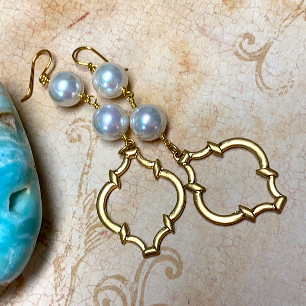 NEW LONG chunky pearl gold quatrefoil statement - Picture 2 of 8